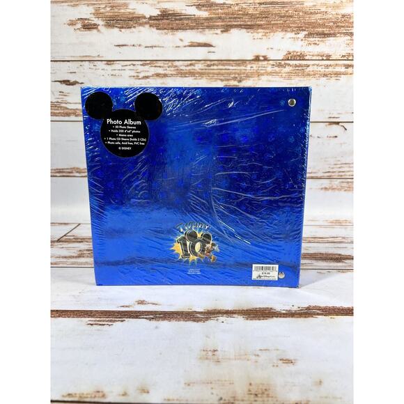 Walt Disney World Photo Album 2010 NWT - Picture 2 of 2